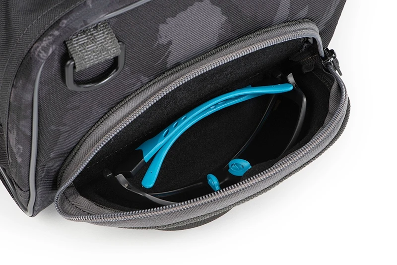 Fox Rage Voyager Camo Medium Carryall - Image 5