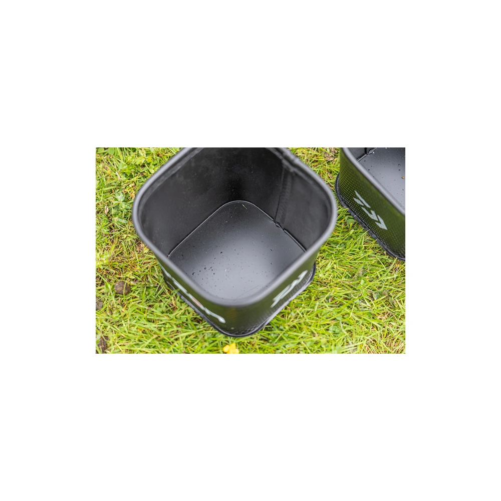 Daiwa N'ZON Stacking EVA Bait Box - 2 Pint - Image 2