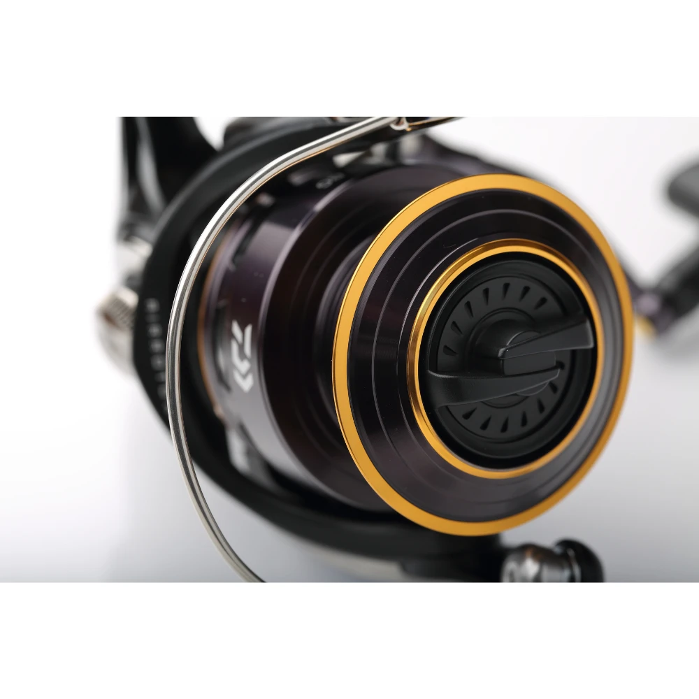 Daiwa 20 Ninja Black Gold Reel - 2500 Black Gold - Image 5